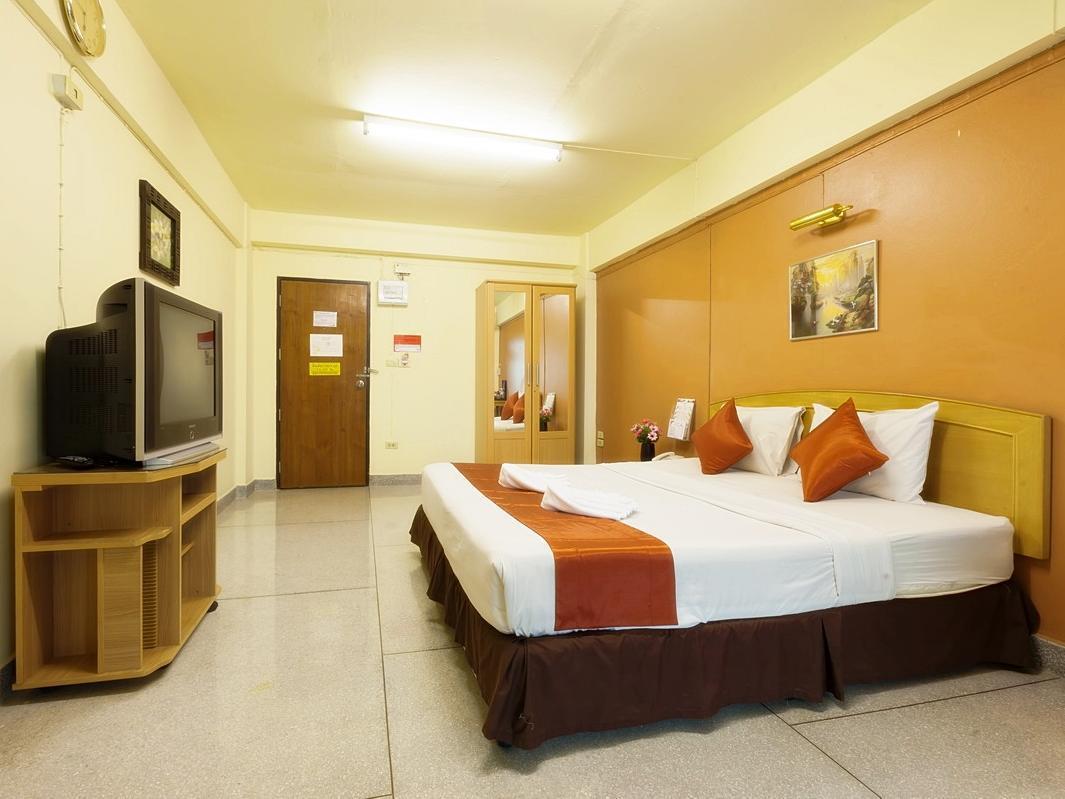 Hotel Grand Mandarin Latphrao 130 Bangkok Luaran gambar
