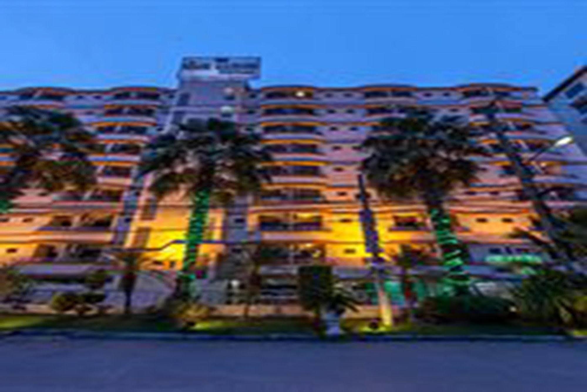 Hotel Grand Mandarin Latphrao 130 Bangkok Luaran gambar