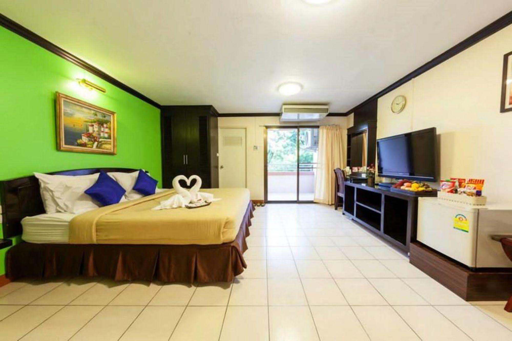 Hotel Grand Mandarin Latphrao 130 Bangkok Luaran gambar